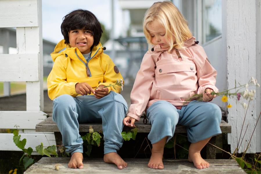 Gullkorn design, Svalen 2-lags anorakk banan-is