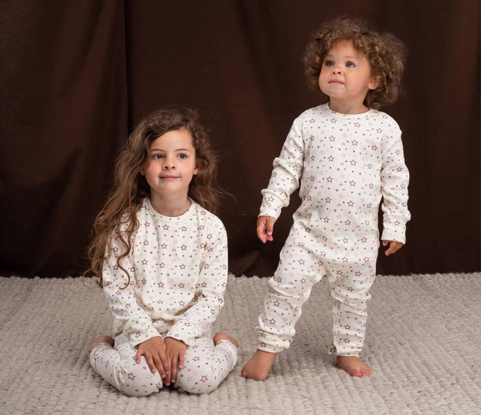 Gullkorn design, Stine Sofie pysjamas varm hvit