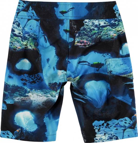 Molo, Nalvaro cave camo shorts