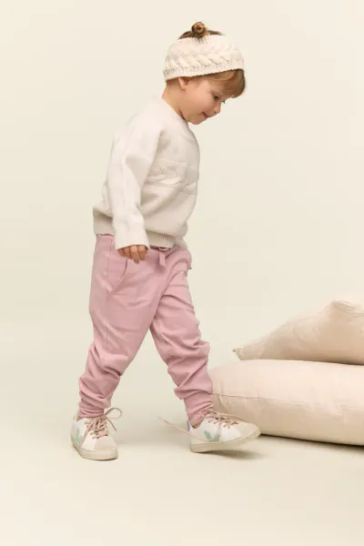Gullkorn design, Leu ullgenser beige