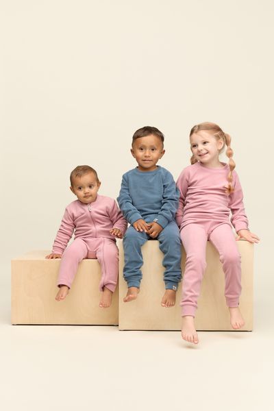 Gullkorn design, Jona fleece-sett lillarosa